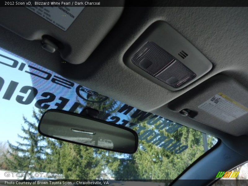 Blizzard White Pearl / Dark Charcoal 2012 Scion xD