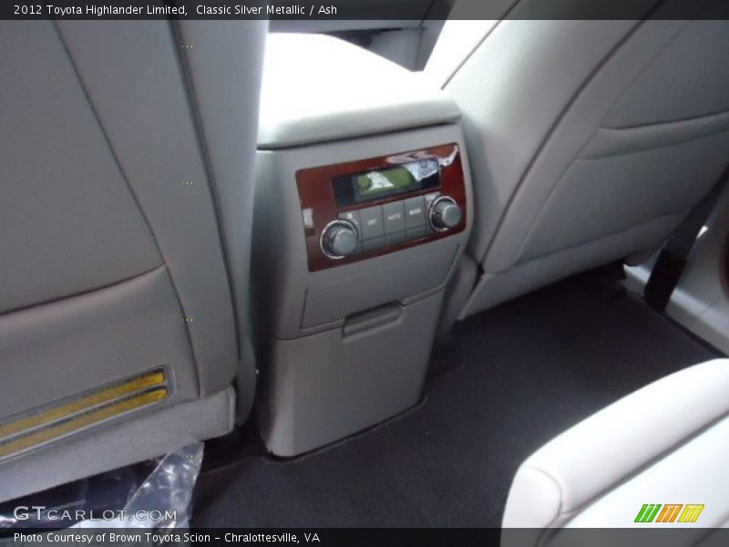 Classic Silver Metallic / Ash 2012 Toyota Highlander Limited