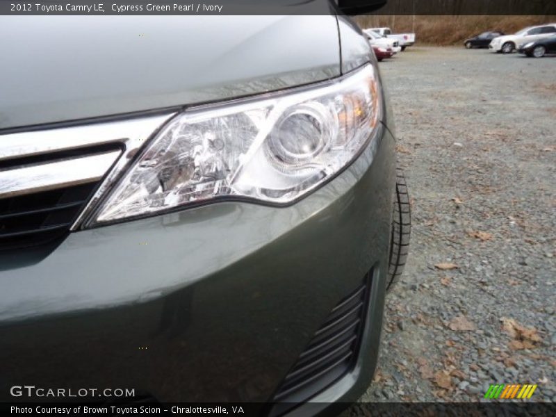 Cypress Green Pearl / Ivory 2012 Toyota Camry LE