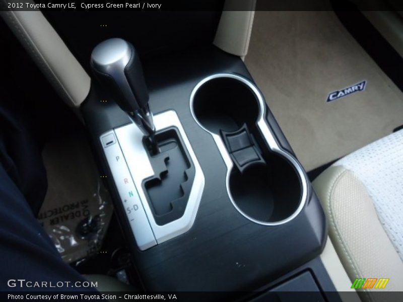 Cypress Green Pearl / Ivory 2012 Toyota Camry LE