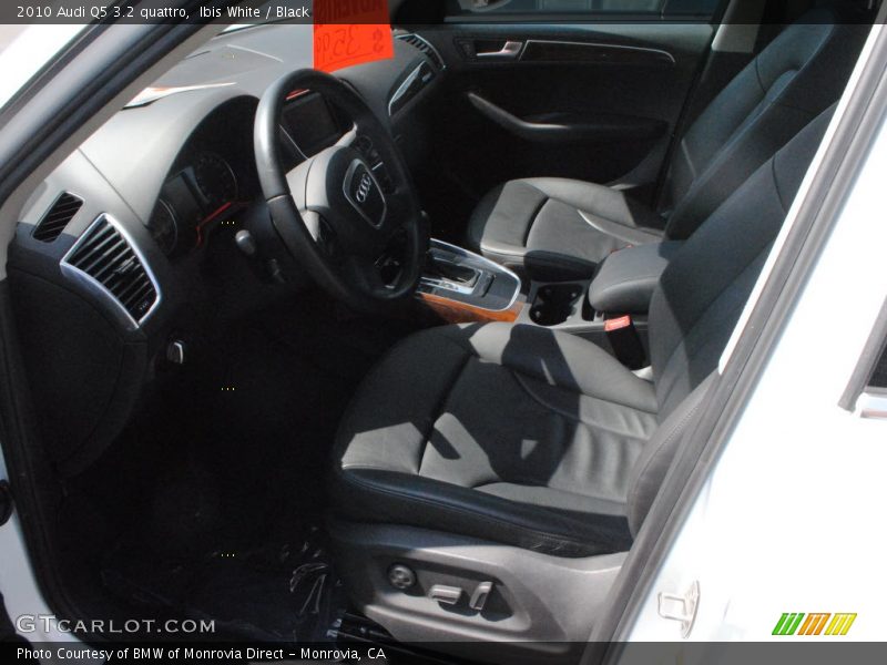 Ibis White / Black 2010 Audi Q5 3.2 quattro