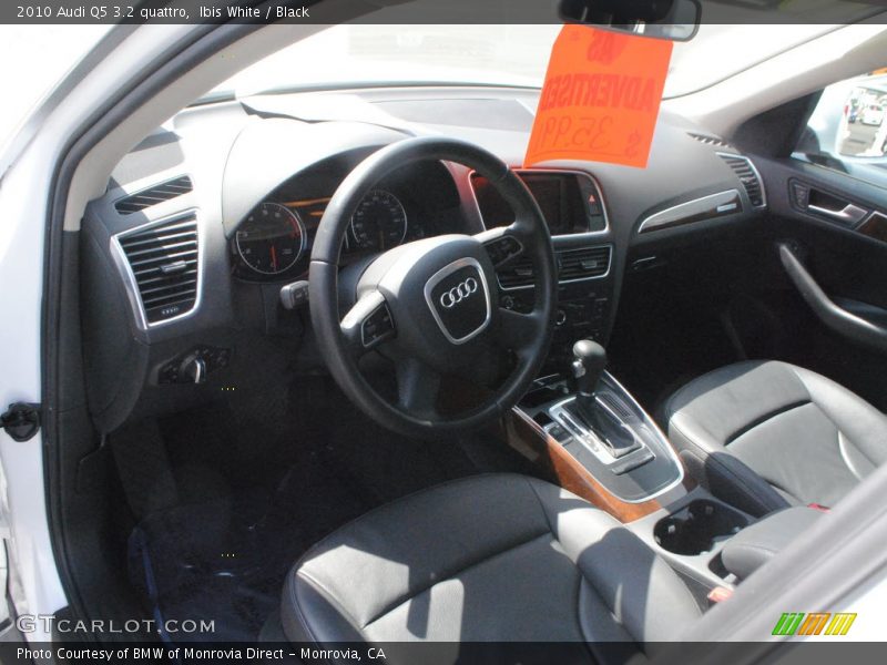 Ibis White / Black 2010 Audi Q5 3.2 quattro