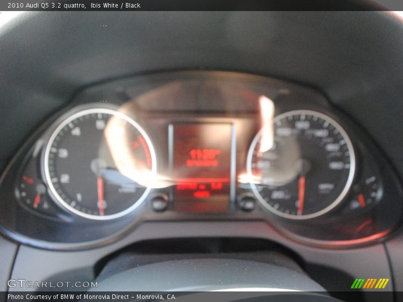 Ibis White / Black 2010 Audi Q5 3.2 quattro