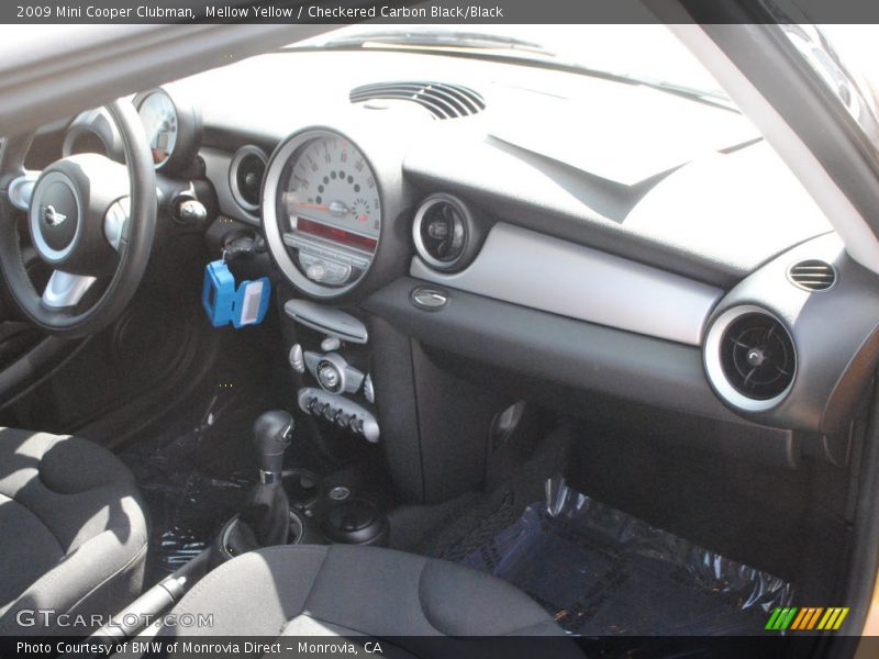 Mellow Yellow / Checkered Carbon Black/Black 2009 Mini Cooper Clubman