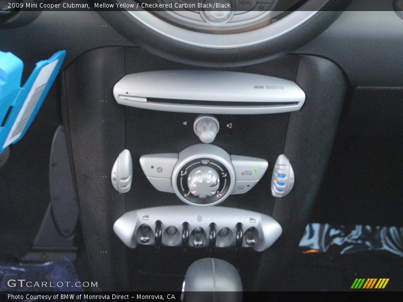 Mellow Yellow / Checkered Carbon Black/Black 2009 Mini Cooper Clubman