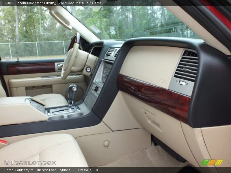 Vivid Red Metallic / Camel 2005 Lincoln Navigator Luxury