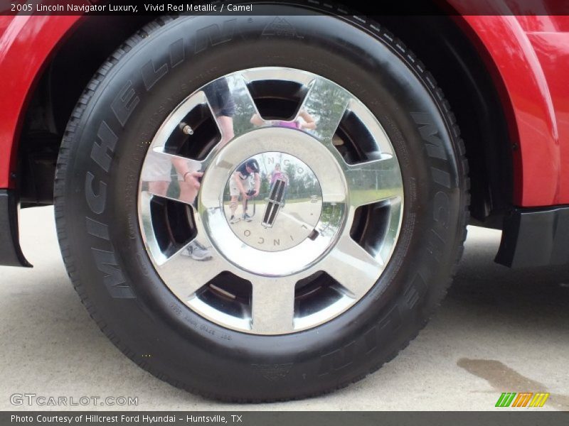 Vivid Red Metallic / Camel 2005 Lincoln Navigator Luxury