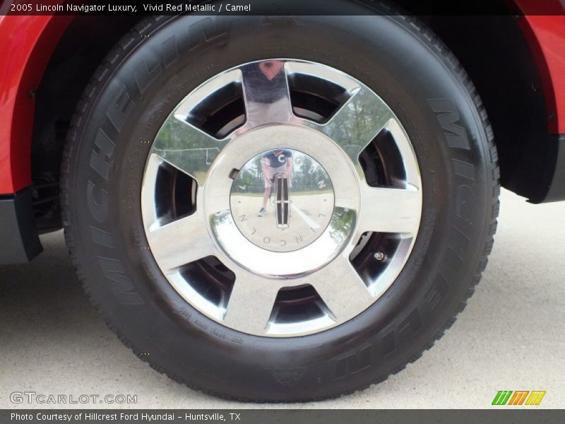 Vivid Red Metallic / Camel 2005 Lincoln Navigator Luxury
