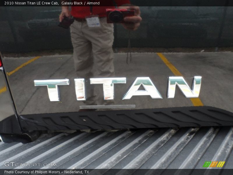 Galaxy Black / Almond 2010 Nissan Titan LE Crew Cab