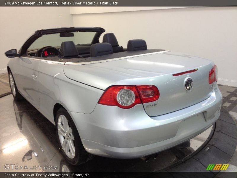 Reflex Silver Metallic / Titan Black 2009 Volkswagen Eos Komfort