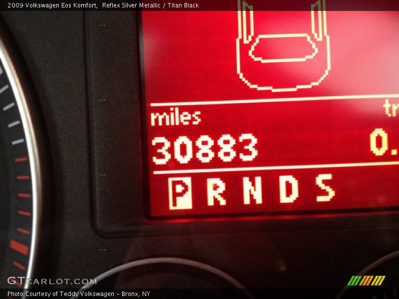 Reflex Silver Metallic / Titan Black 2009 Volkswagen Eos Komfort