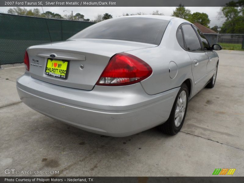 Silver Frost Metallic / Medium/Dark Flint 2007 Ford Taurus SE
