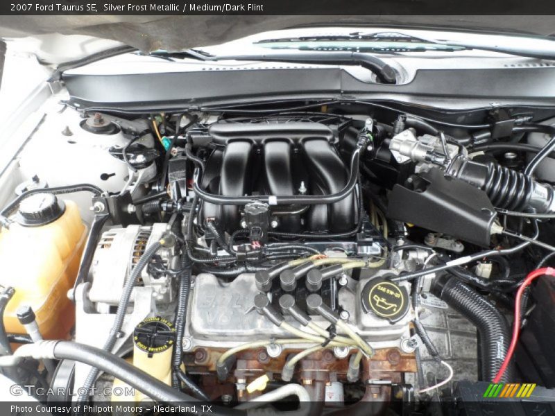 Silver Frost Metallic / Medium/Dark Flint 2007 Ford Taurus SE