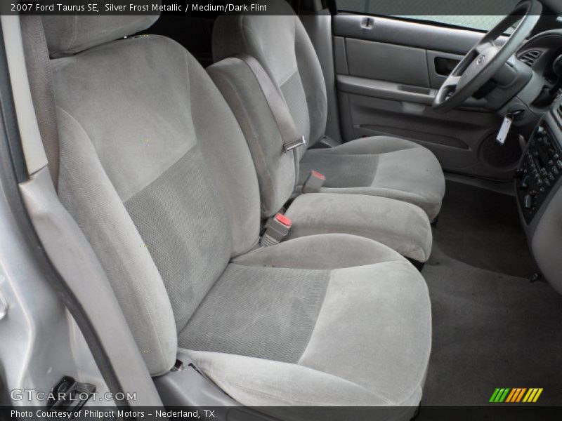 Silver Frost Metallic / Medium/Dark Flint 2007 Ford Taurus SE