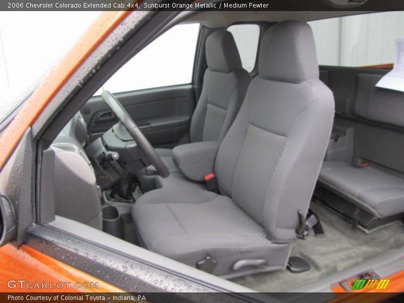 Front Seat of 2006 Colorado Extended Cab 4x4