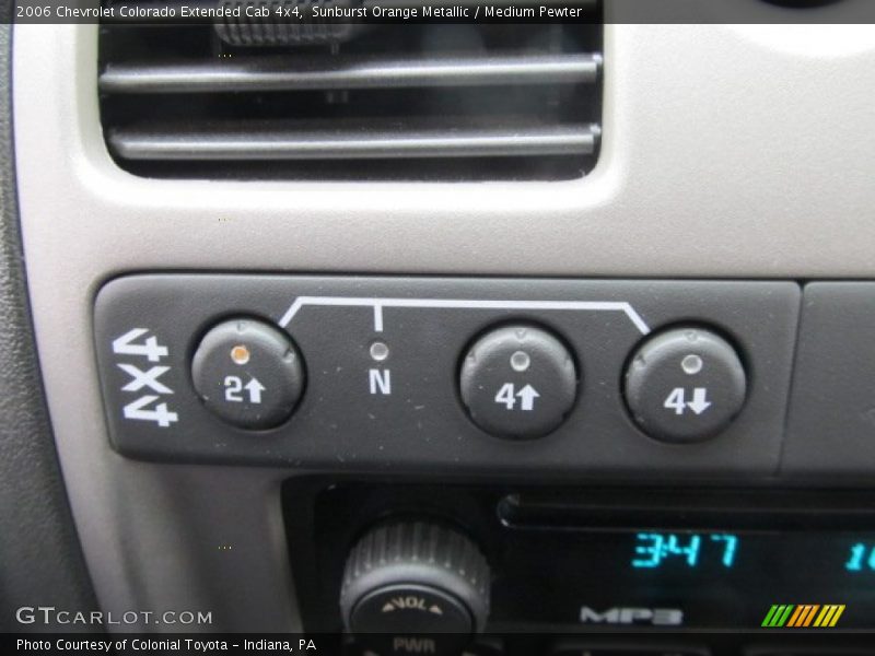 Sunburst Orange Metallic / Medium Pewter 2006 Chevrolet Colorado Extended Cab 4x4