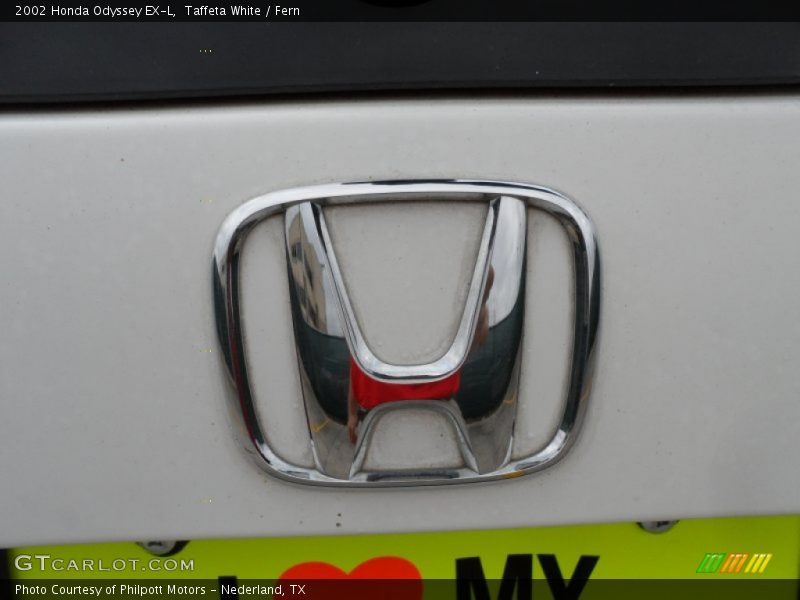 Taffeta White / Fern 2002 Honda Odyssey EX-L