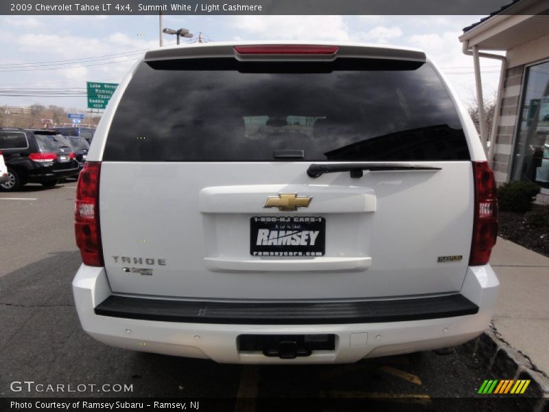 Summit White / Light Cashmere 2009 Chevrolet Tahoe LT 4x4