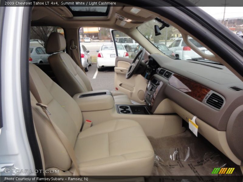 Summit White / Light Cashmere 2009 Chevrolet Tahoe LT 4x4