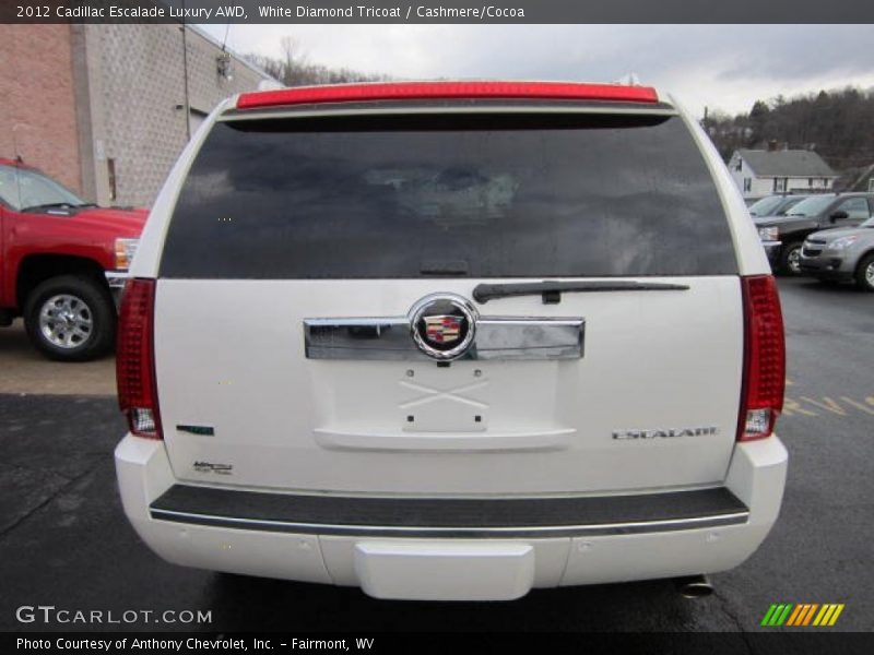 White Diamond Tricoat / Cashmere/Cocoa 2012 Cadillac Escalade Luxury AWD