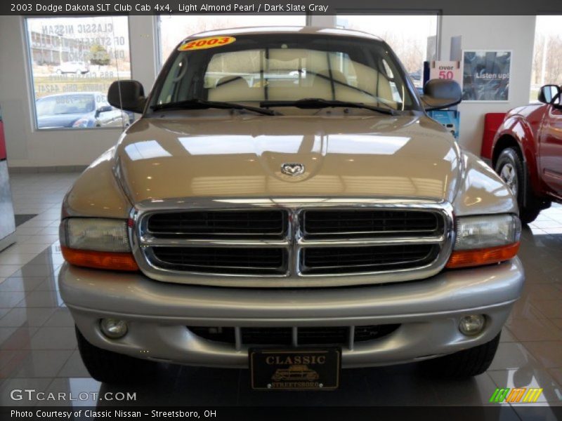 Light Almond Pearl / Dark Slate Gray 2003 Dodge Dakota SLT Club Cab 4x4