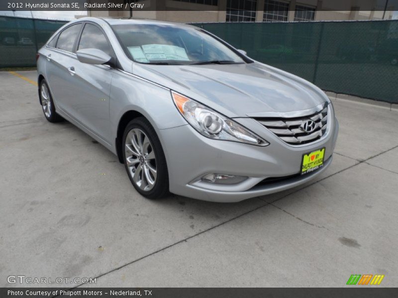 Radiant Silver / Gray 2012 Hyundai Sonata SE