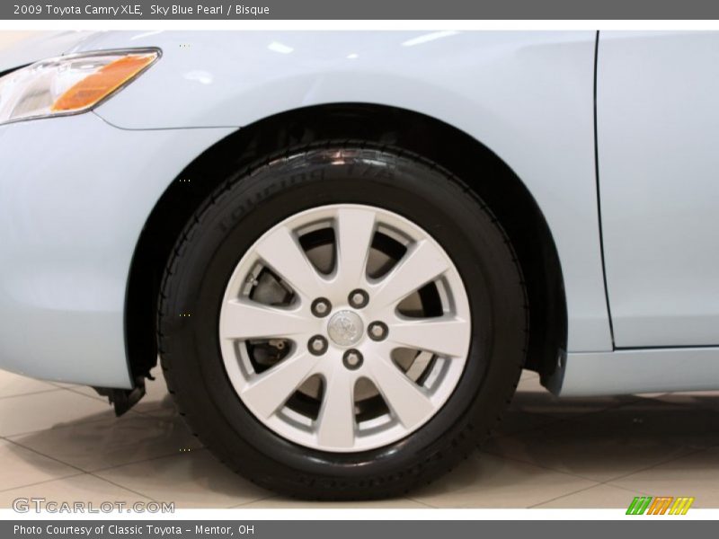 Sky Blue Pearl / Bisque 2009 Toyota Camry XLE