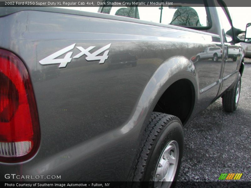 Dark Shadow Grey Metallic / Medium Flint 2002 Ford F250 Super Duty XL Regular Cab 4x4