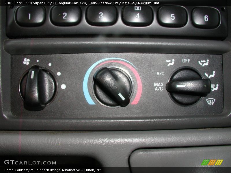 Dark Shadow Grey Metallic / Medium Flint 2002 Ford F250 Super Duty XL Regular Cab 4x4