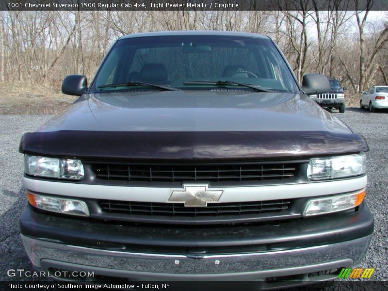 Light Pewter Metallic / Graphite 2001 Chevrolet Silverado 1500 Regular Cab 4x4