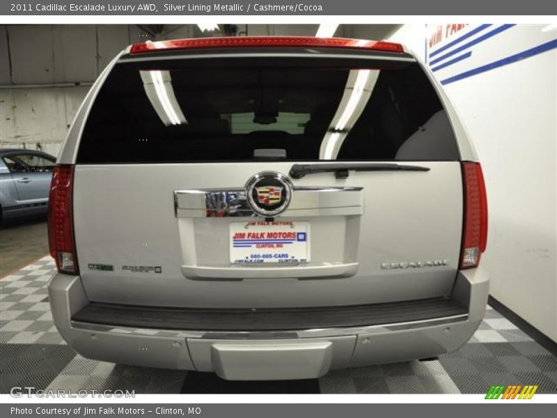 Silver Lining Metallic / Cashmere/Cocoa 2011 Cadillac Escalade Luxury AWD