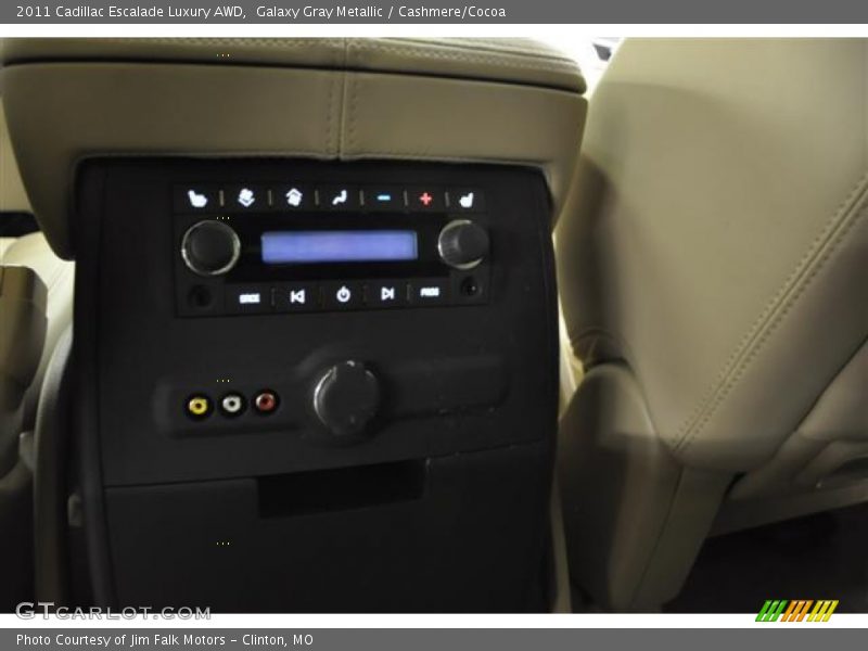 Galaxy Gray Metallic / Cashmere/Cocoa 2011 Cadillac Escalade Luxury AWD