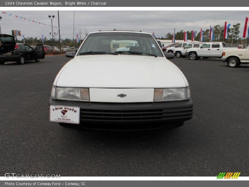 Bright White / Charcoal 1994 Chevrolet Cavalier Wagon