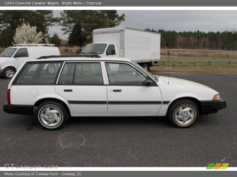 Bright White / Charcoal 1994 Chevrolet Cavalier Wagon