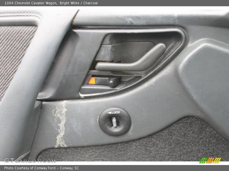 Bright White / Charcoal 1994 Chevrolet Cavalier Wagon