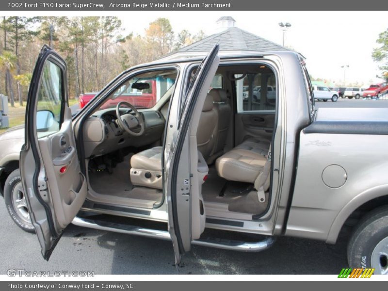 Arizona Beige Metallic / Medium Parchment 2002 Ford F150 Lariat SuperCrew