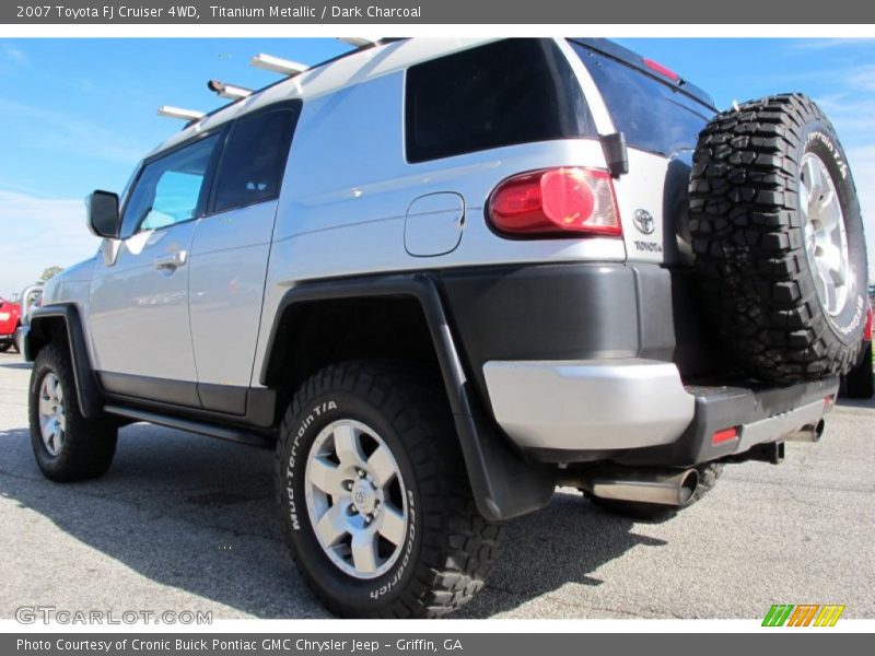 Titanium Metallic / Dark Charcoal 2007 Toyota FJ Cruiser 4WD