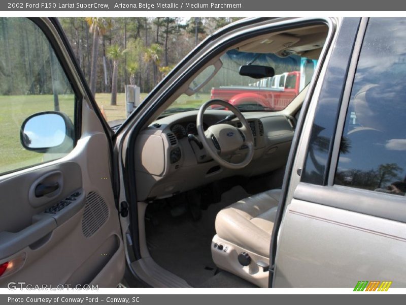 Arizona Beige Metallic / Medium Parchment 2002 Ford F150 Lariat SuperCrew