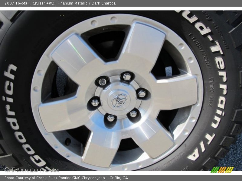 Titanium Metallic / Dark Charcoal 2007 Toyota FJ Cruiser 4WD