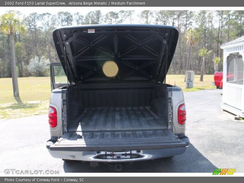 Arizona Beige Metallic / Medium Parchment 2002 Ford F150 Lariat SuperCrew