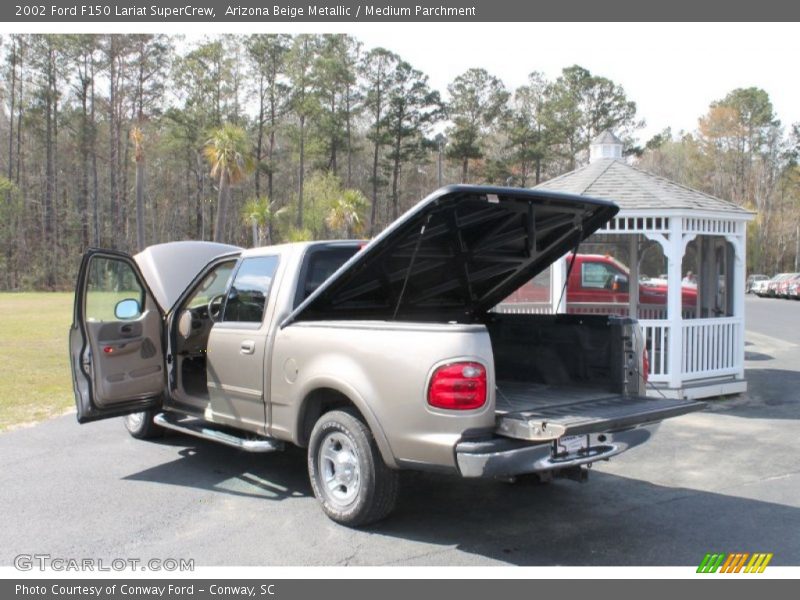 Arizona Beige Metallic / Medium Parchment 2002 Ford F150 Lariat SuperCrew