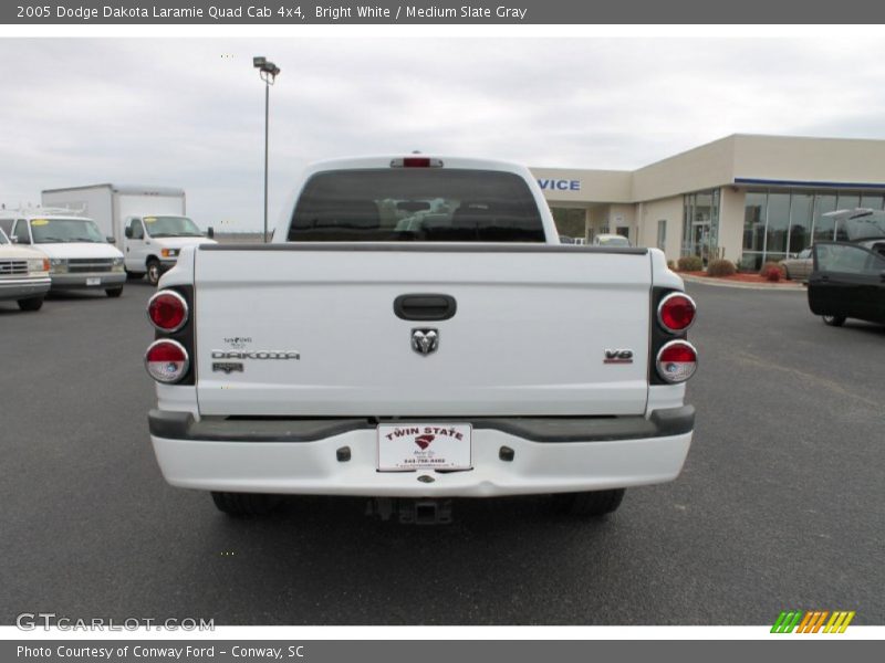 Bright White / Medium Slate Gray 2005 Dodge Dakota Laramie Quad Cab 4x4