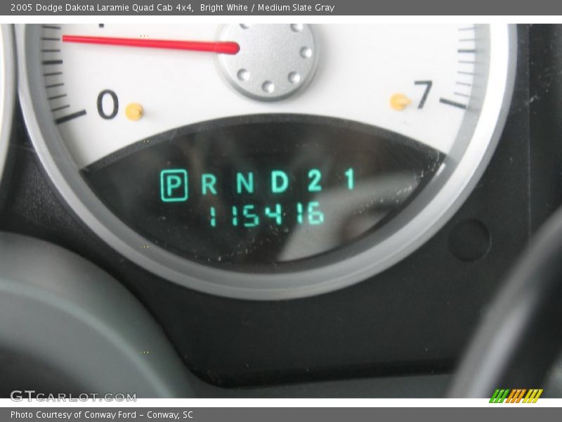 Bright White / Medium Slate Gray 2005 Dodge Dakota Laramie Quad Cab 4x4