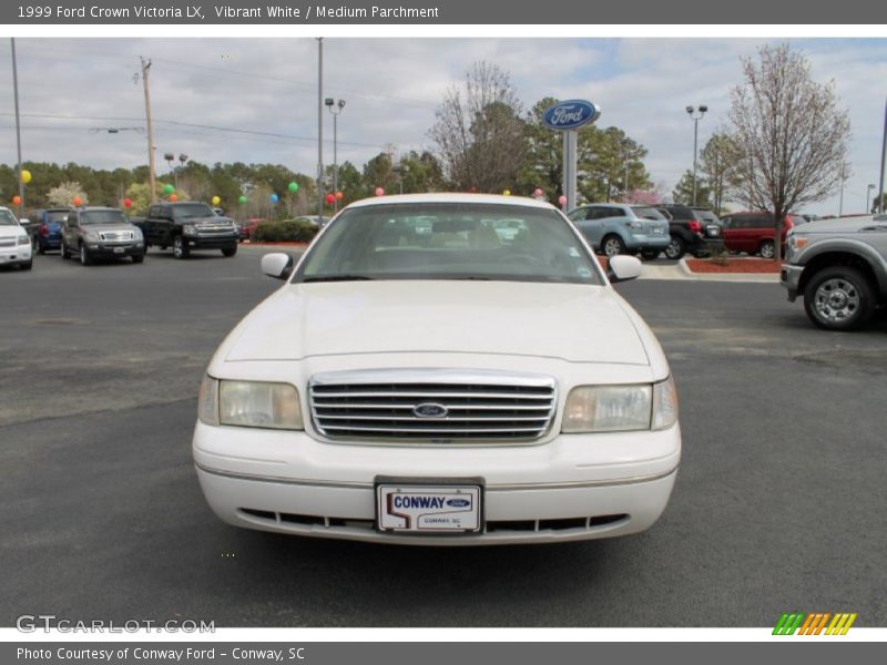 Vibrant White / Medium Parchment 1999 Ford Crown Victoria LX