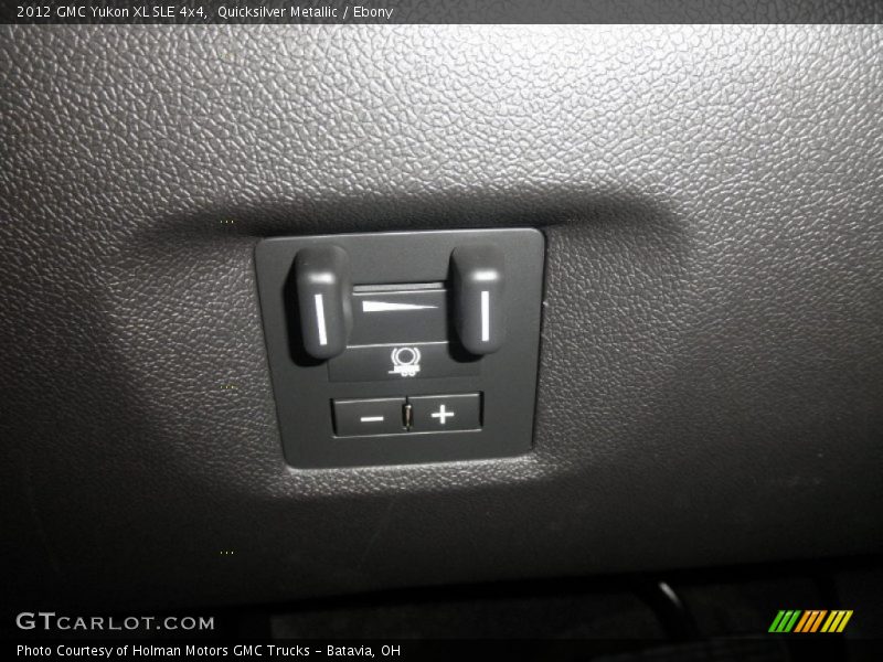 Quicksilver Metallic / Ebony 2012 GMC Yukon XL SLE 4x4