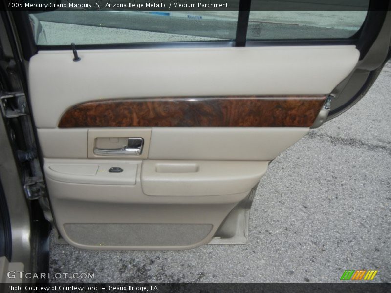 Door Panel of 2005 Grand Marquis LS