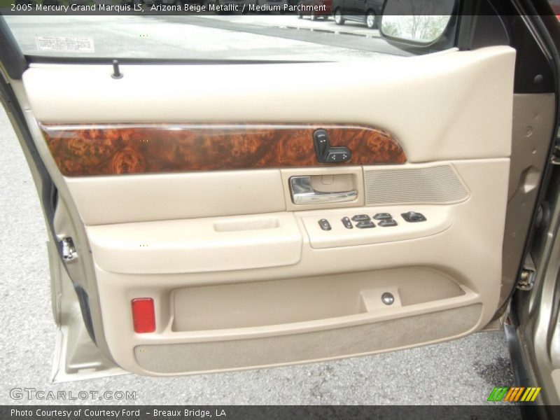 Arizona Beige Metallic / Medium Parchment 2005 Mercury Grand Marquis LS