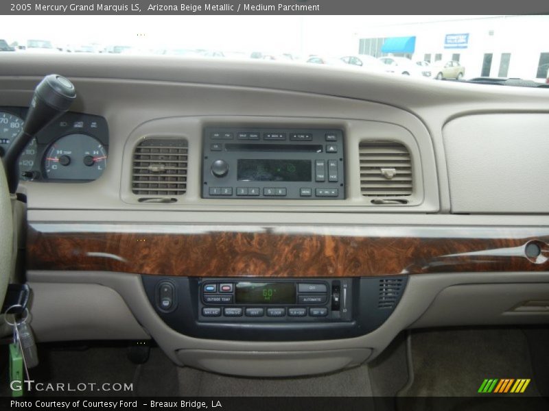 Controls of 2005 Grand Marquis LS