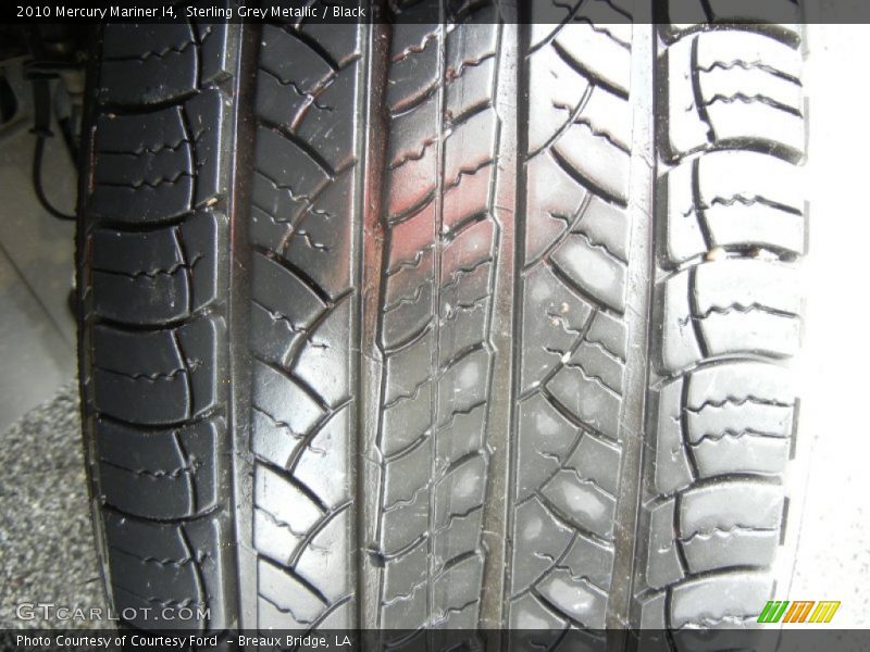 Sterling Grey Metallic / Black 2010 Mercury Mariner I4