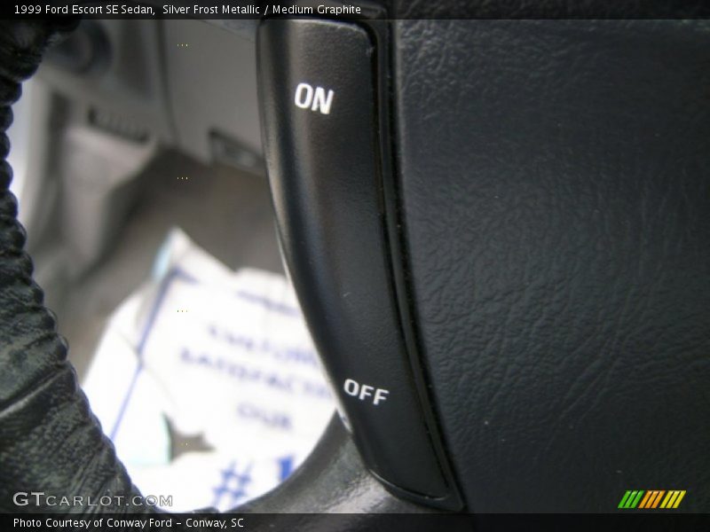 Silver Frost Metallic / Medium Graphite 1999 Ford Escort SE Sedan